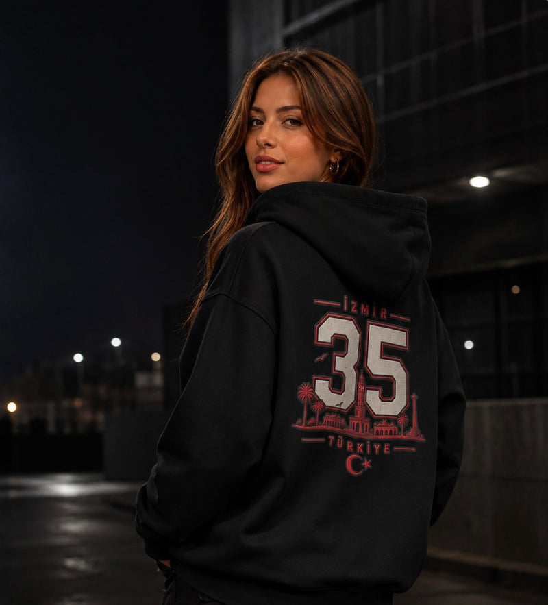<p><strong>35 İzmir Collection</strong></p>