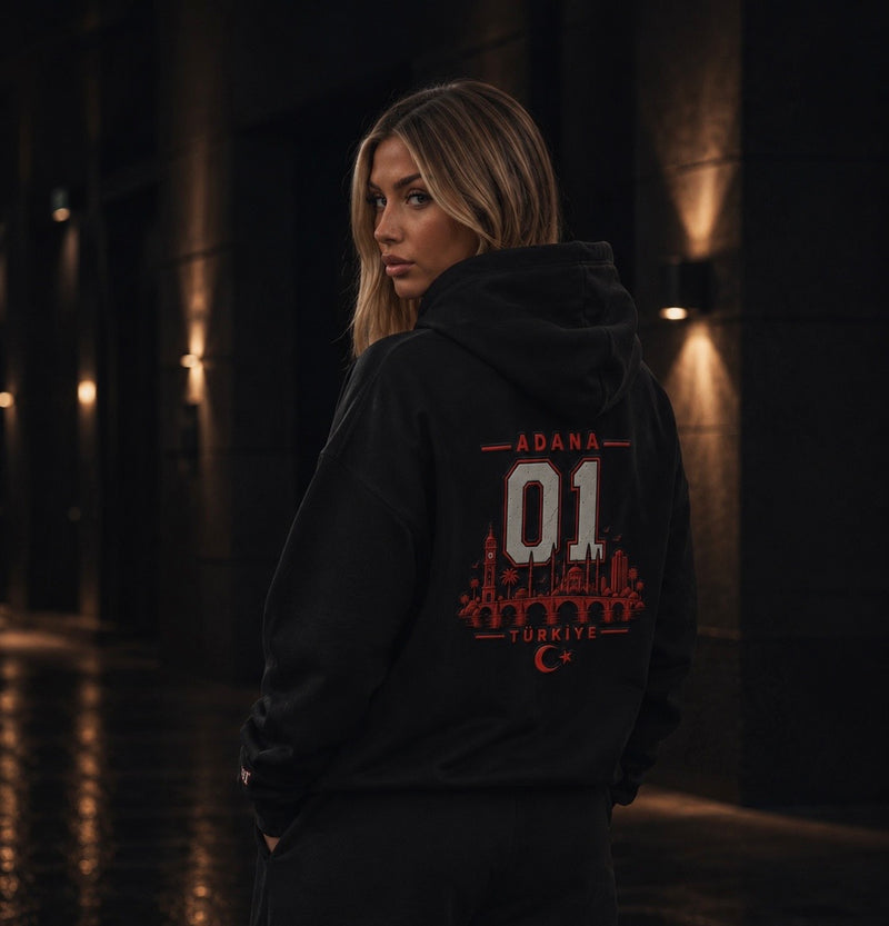<p><strong>01 Adana Collection</strong></p>